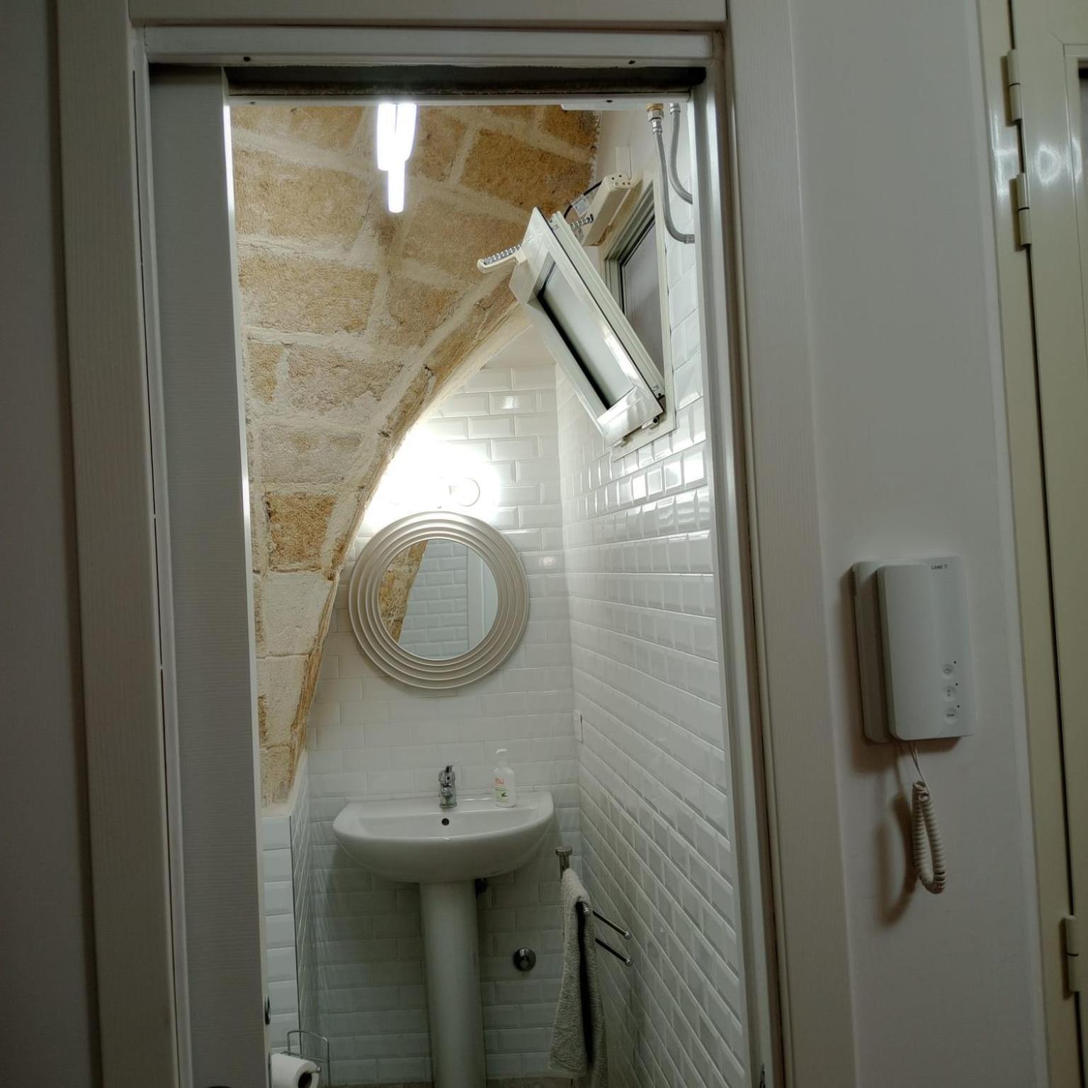 Casa Vacanza Nel Cuore Della Pietra Barletta Zewnętrze zdjęcie