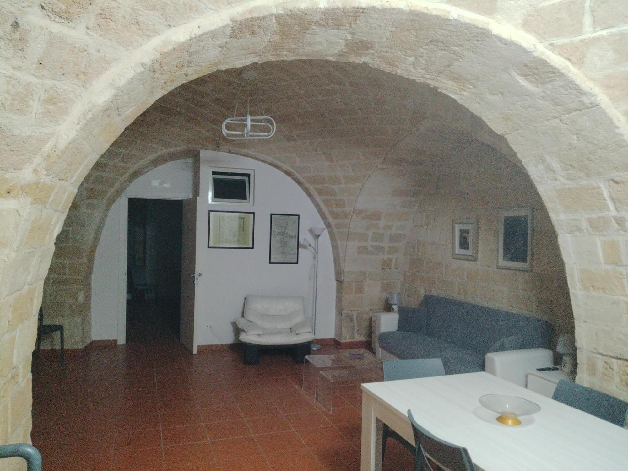 Casa Vacanza Nel Cuore Della Pietra Barletta Zewnętrze zdjęcie