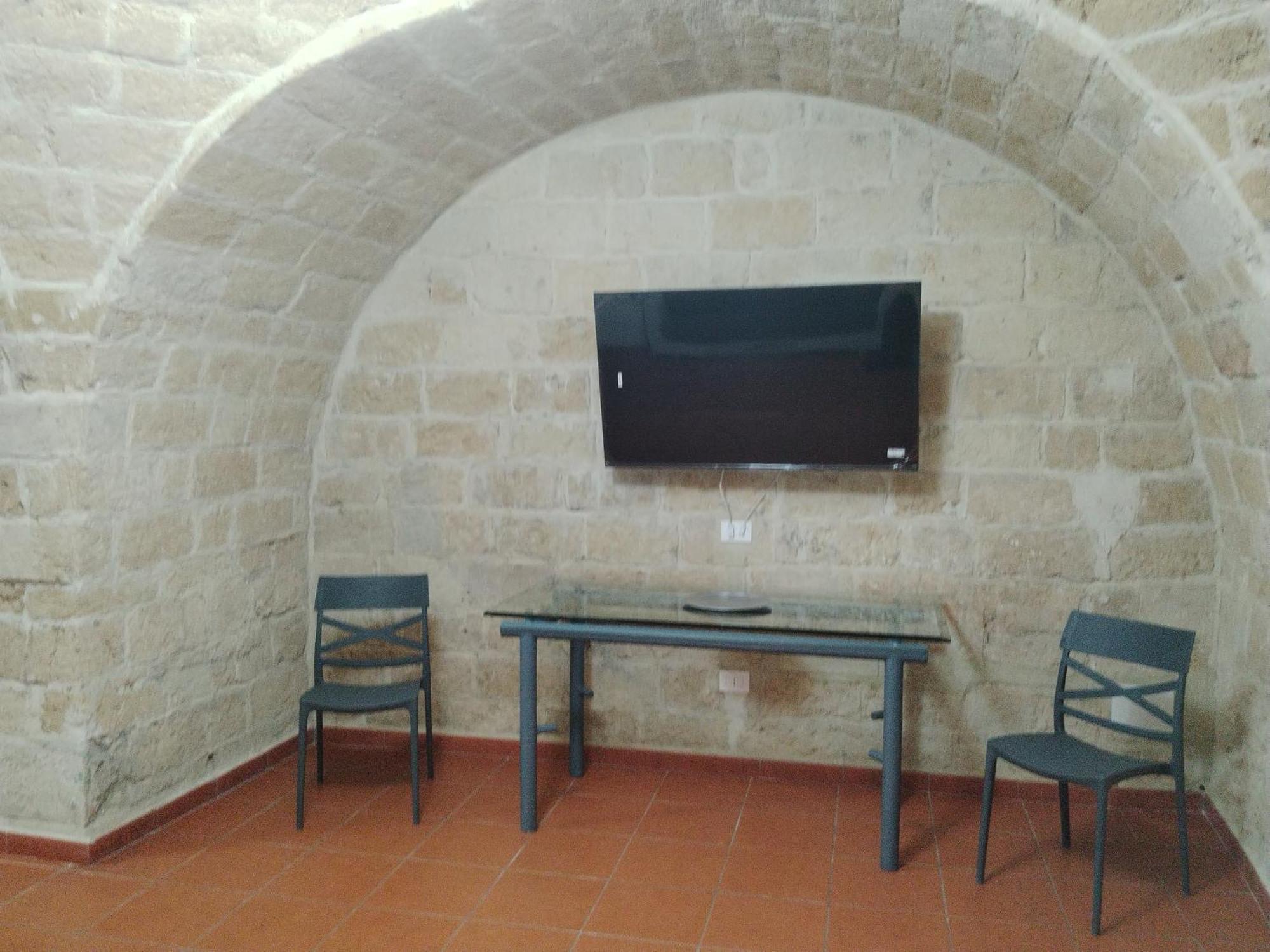 Casa Vacanza Nel Cuore Della Pietra Barletta Zewnętrze zdjęcie