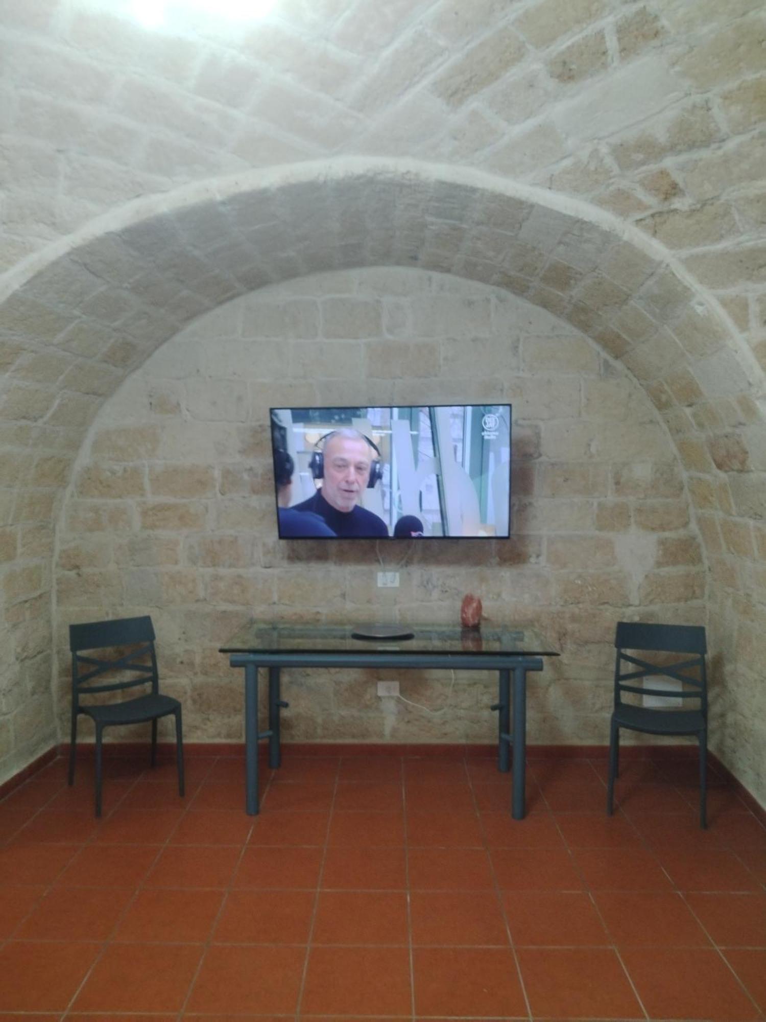 Casa Vacanza Nel Cuore Della Pietra Barletta Zewnętrze zdjęcie